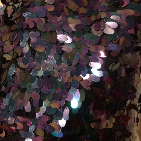 Forever 21 Sequin Crop Top - Picture 2 of 7